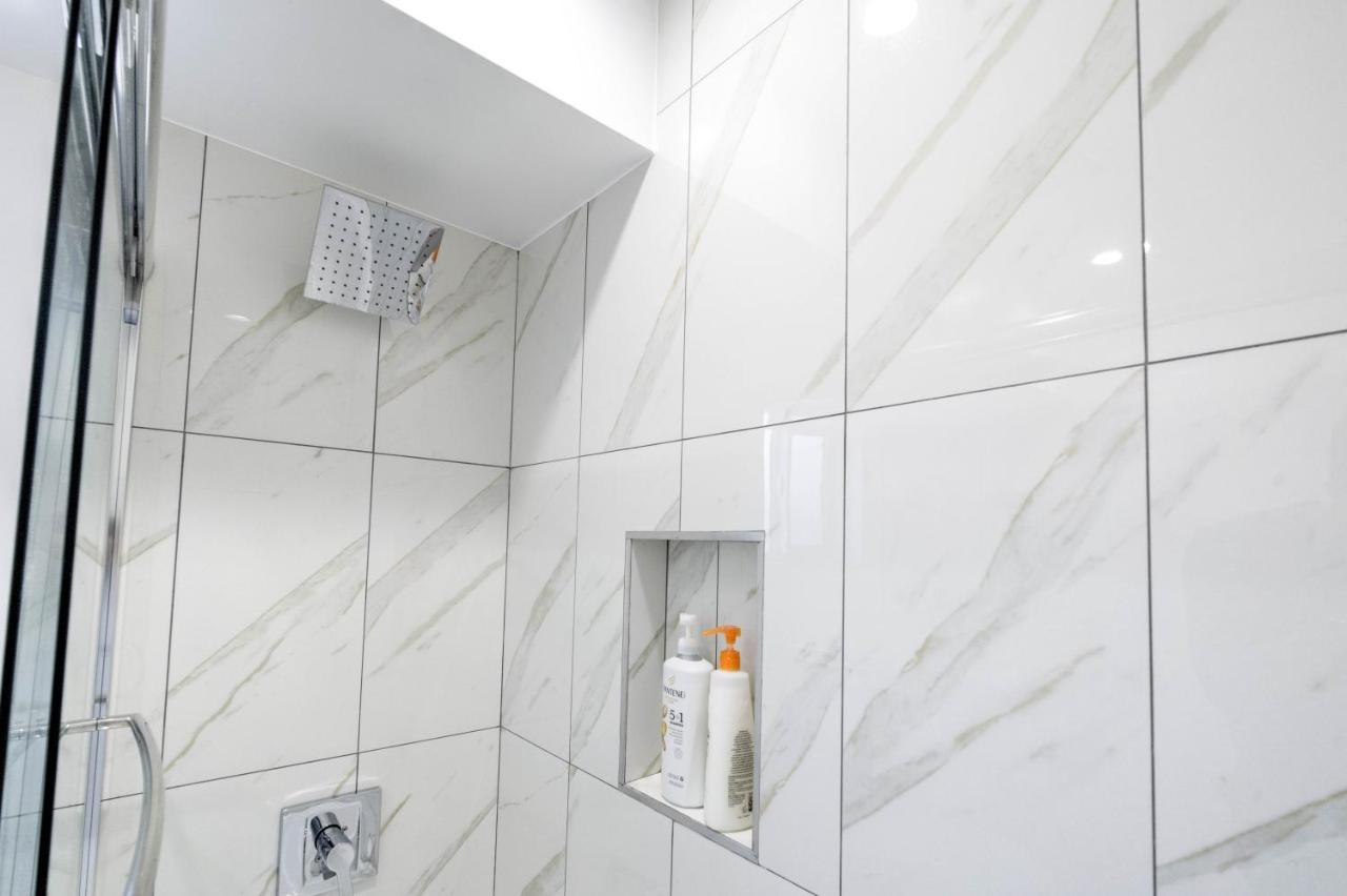 לוס אנג'לס Modern Apartment In Studio City מראה חיצוני תמונה
